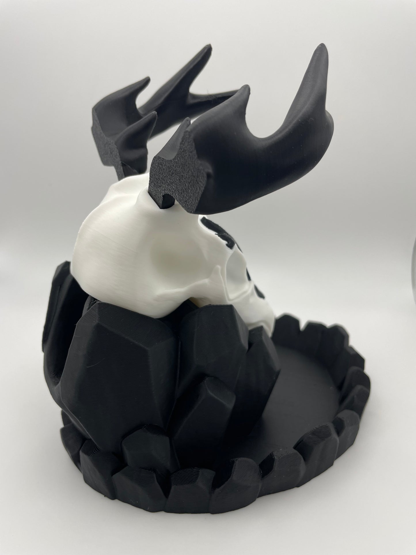 3D Printed Deer Skull Dice Tower