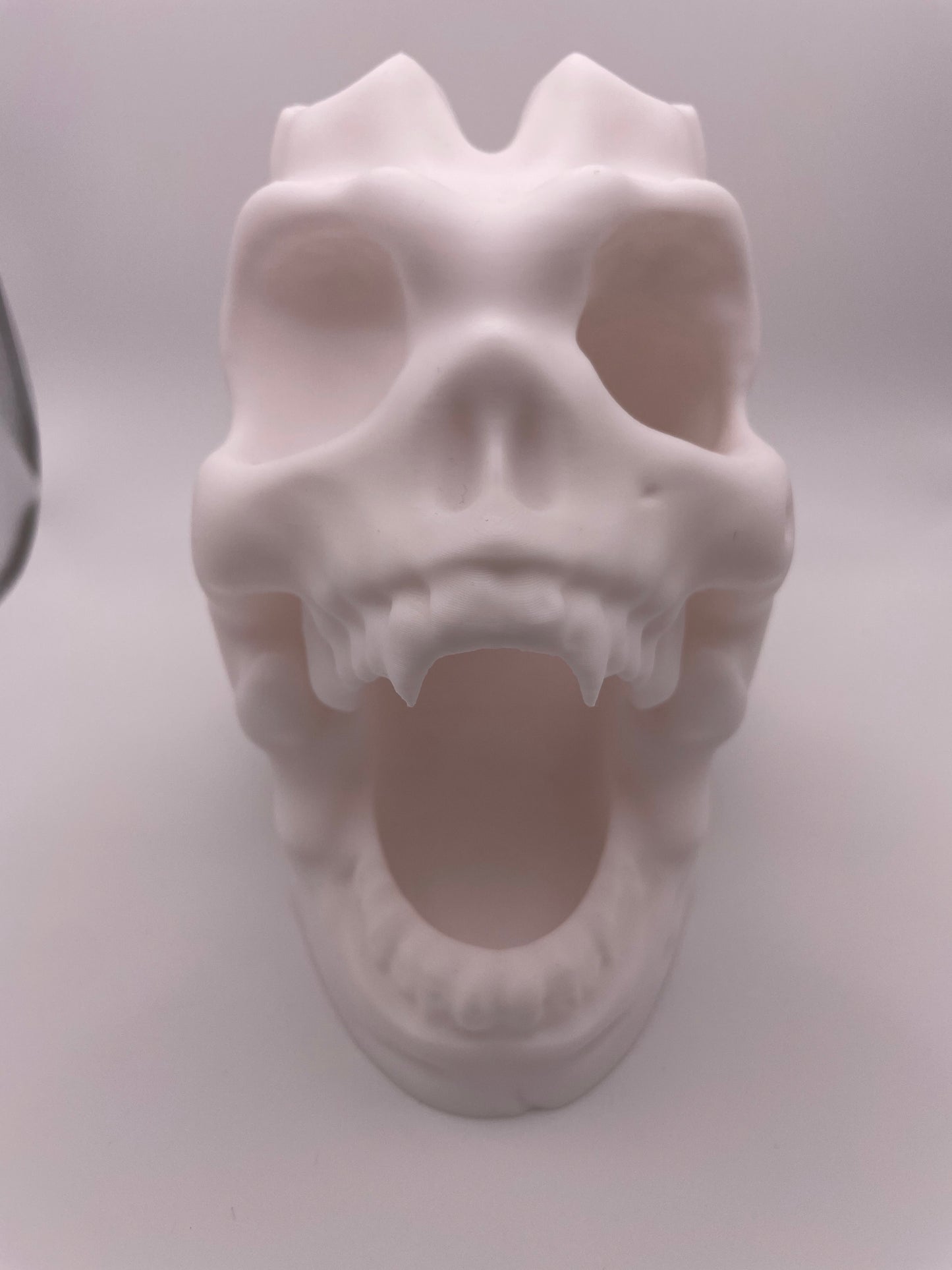 3D Printed Horned Skull Dice Tower