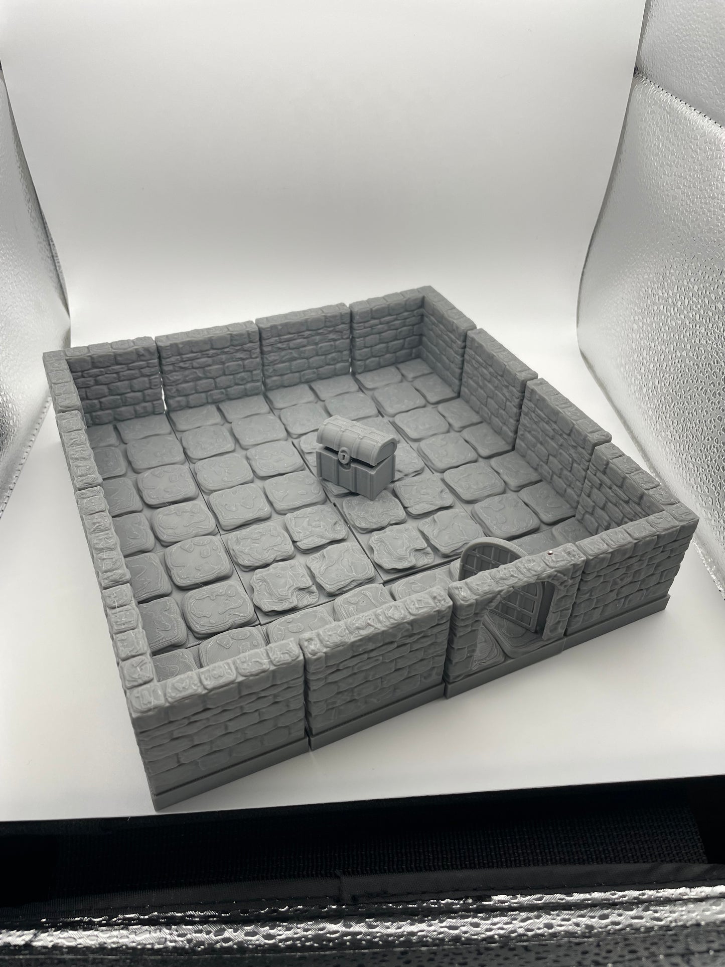 3D Printed Basic Dungeon Set with Door